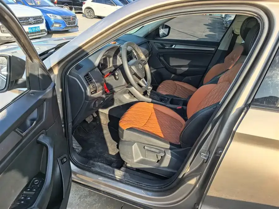 Skoda Kodiaq Kodiak 2020 TSI330 5-seater two-wheel drive comfort version 2022 — миниатюра 3