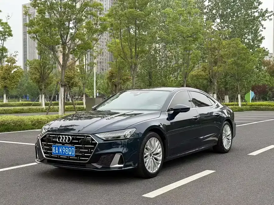 Audi A7L 2023
