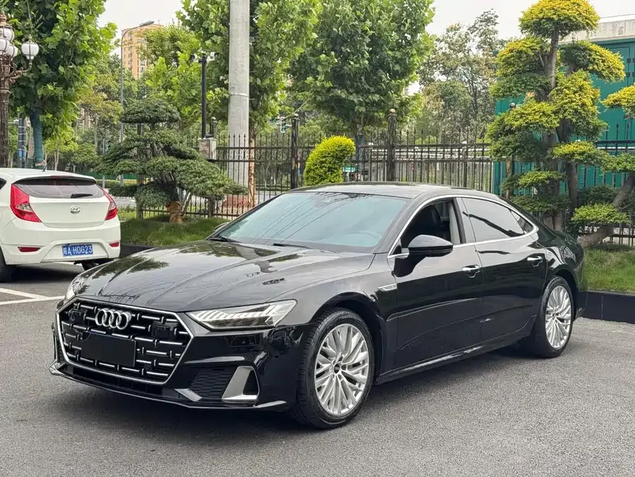 Audi A7L 2022