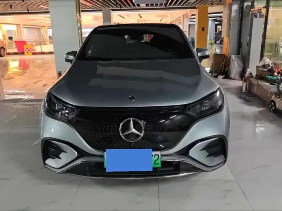 Mercedes-Benz EQE SUV 2025