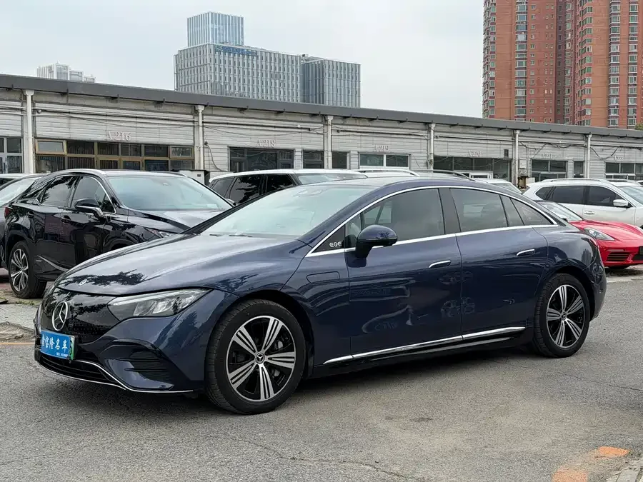 Mercedes-Benz EQE 2024