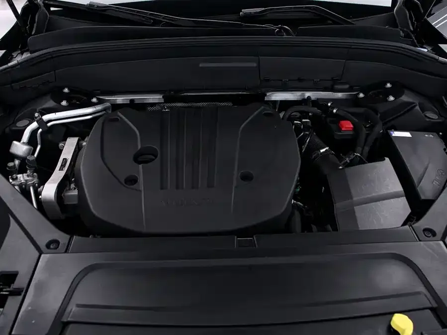Volvo XC90 2024 B5 Smart Luxury Edition 5 Seaters 2024 — миниатюра 5