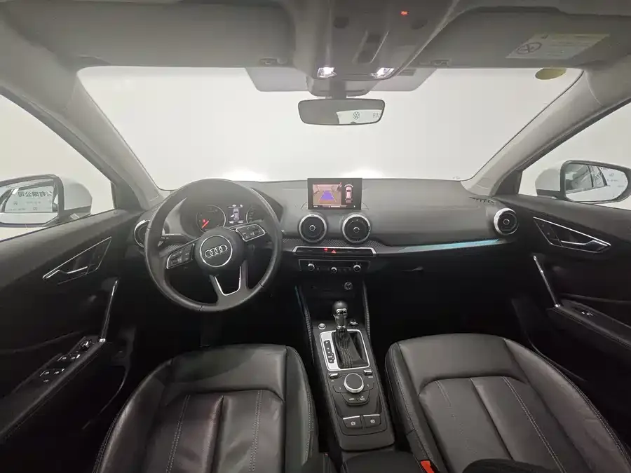 Audi Q2L 2022 35 TFSI Fashionable and Elegant 2025 — миниатюра 3