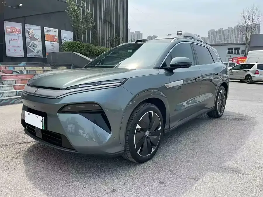 BYD Tang L 2025