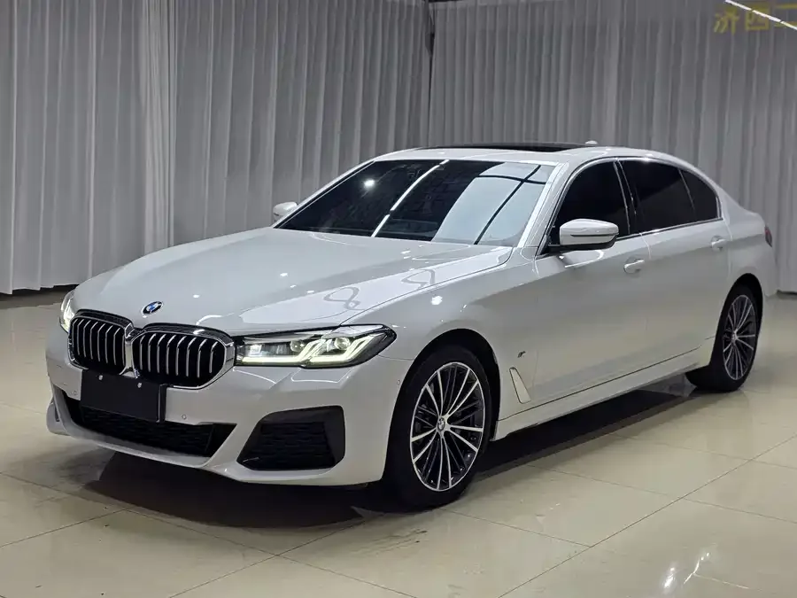 BMW 5 Series 2022