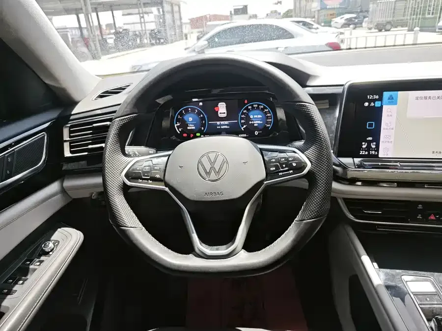 Volkswagen Teramont 2024 Touron 380TSI 4WD Luxury Edition 2024 — миниатюра 3