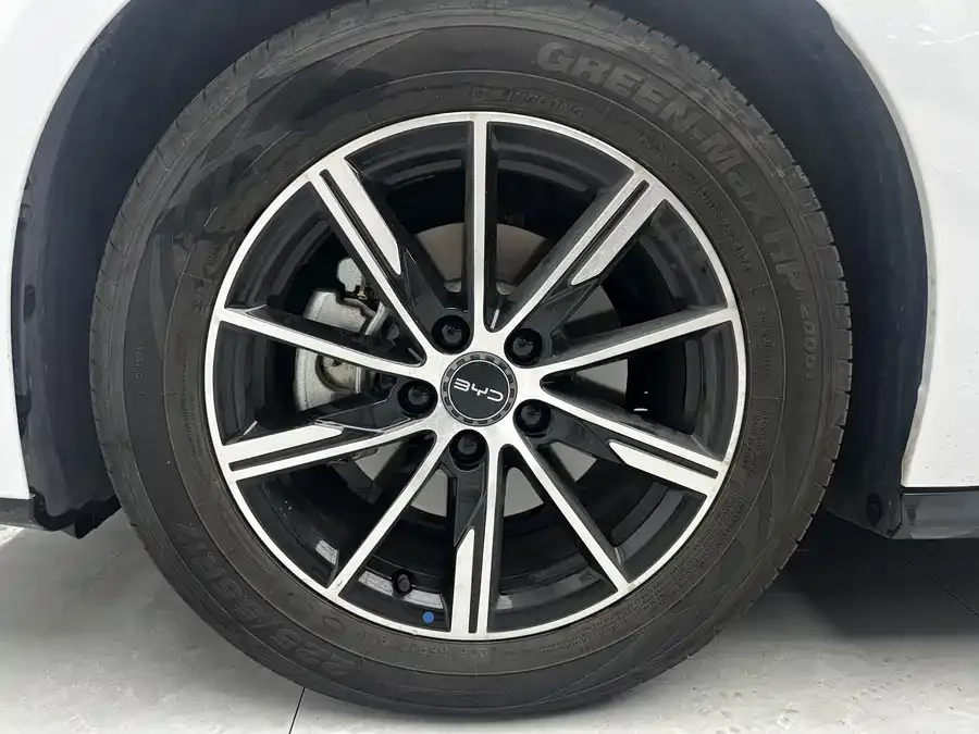 BYD Seal 06 Seal 06 2024 DM-i 120KM Premium Edition 2025 — миниатюра 3