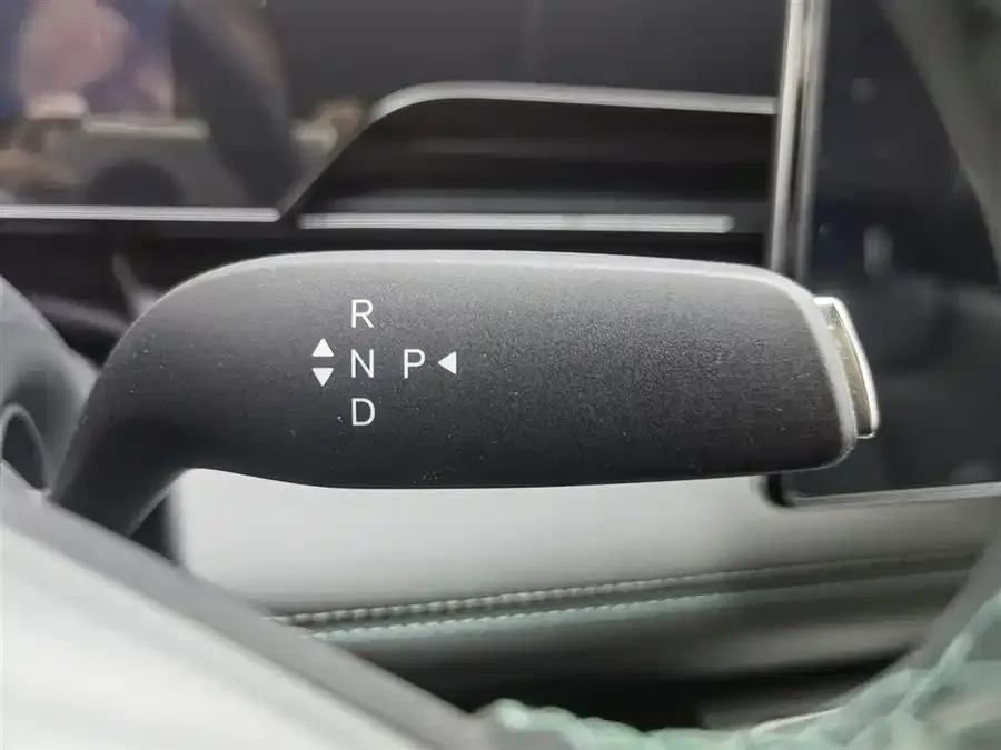 BYD Qin L Qin L 2025 EV 470KM Leading Edition 2025 — миниатюра 4
