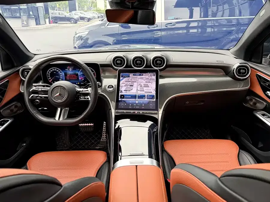 Mercedes-Benz GLC Coupe Mercedes-Benz GLC Coupe 2024 GLC 260 4MATIC Coupe SUV 2024 — миниатюра 4