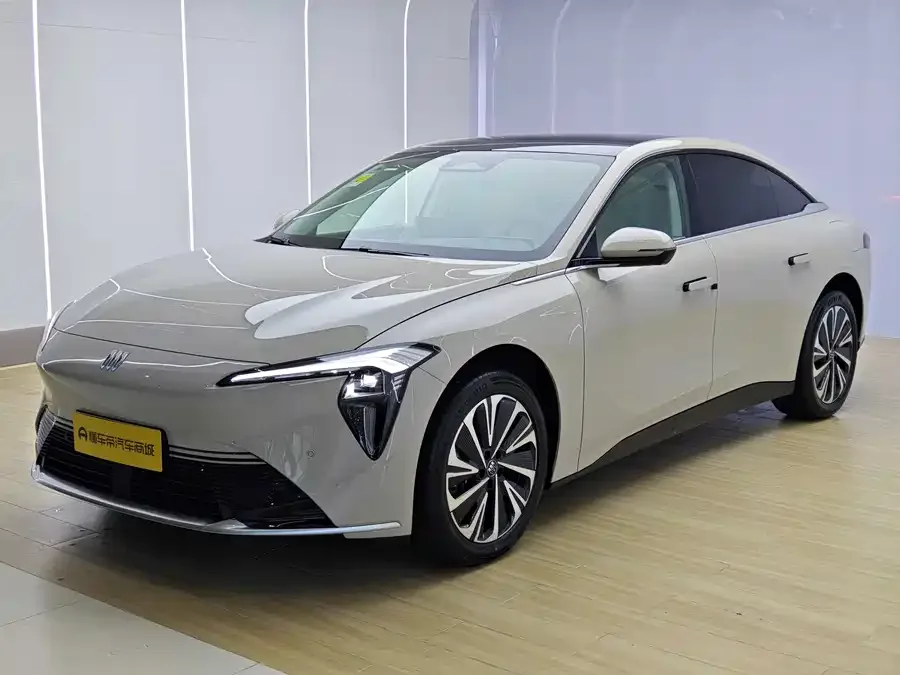 Buick Zhijing L7 2025