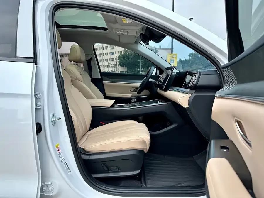 BYD Song Pro New Energy Song Pro New Energy 2025 Second Generation DM-i 115KM Excellence Edition 2024 — миниатюра 5