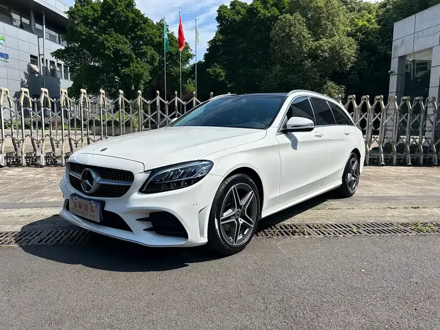 Mercedes-Benz C-Class 2022