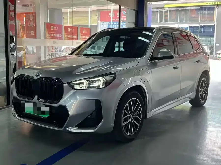 BMW iX1 2024