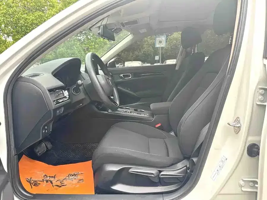 Honda CIVIC 2023 Civic 240TURBO CVT Power Edition 2022 — миниатюра 4