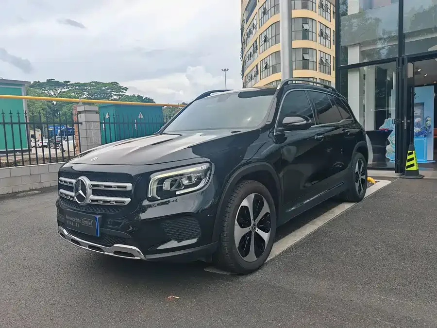 Mercedes-Benz GLB-Class 2023