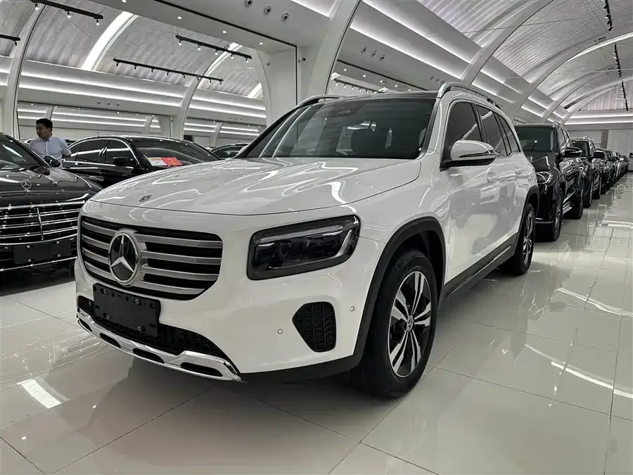 Mercedes-Benz GLB-Class 2024