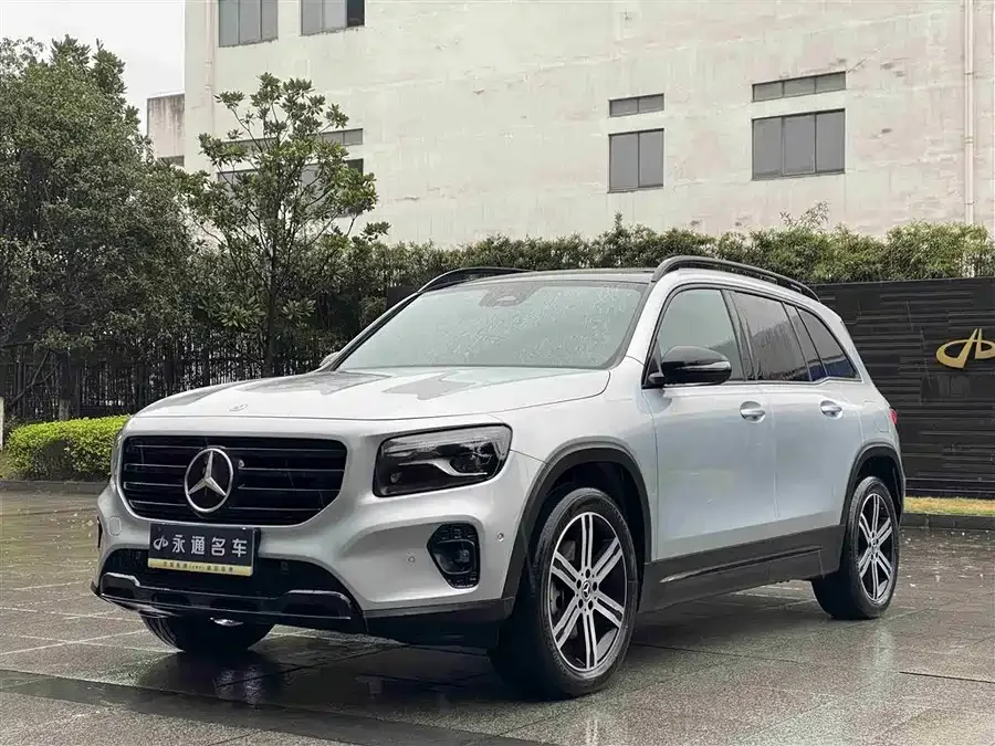 Mercedes-Benz GLB-Class 2023
