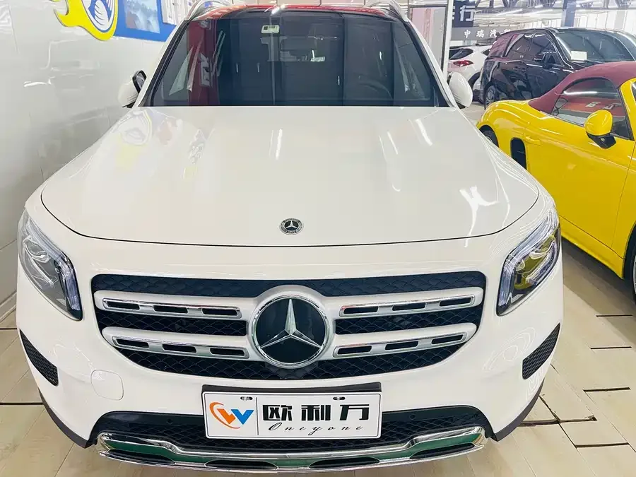 Mercedes-Benz GLB-Class 2023