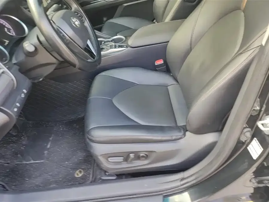 Toyota Camry Camry 2021 Dual Engine 2.5HGVP Leading Edition 2022 — миниатюра 3