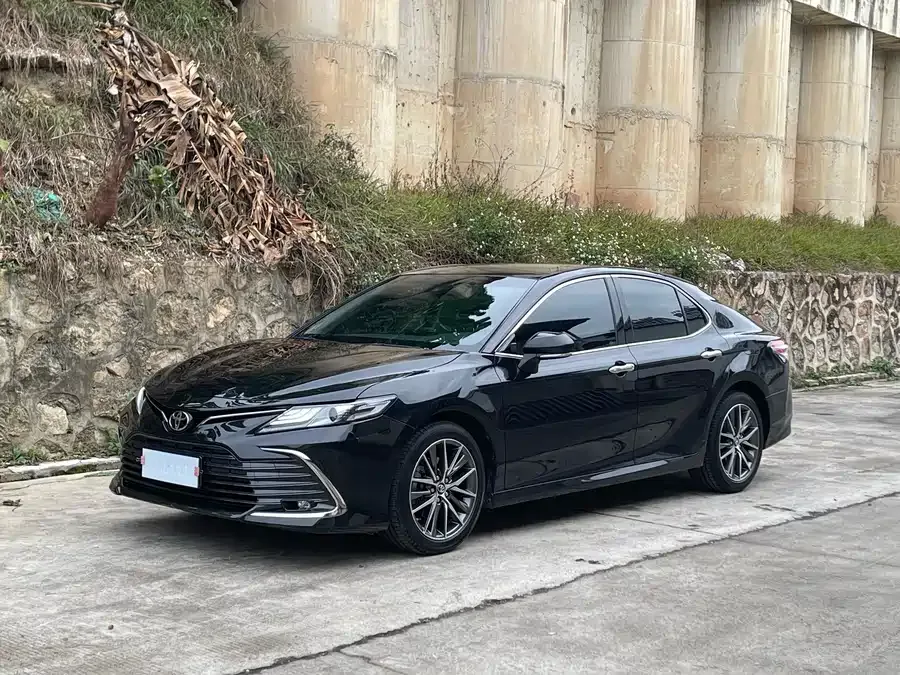 Toyota Camry 2022