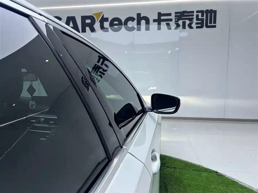 BMW 5 Series BMW 5 Series 2022 facelift 530Li xDrive luxury package 2022 — миниатюра 4