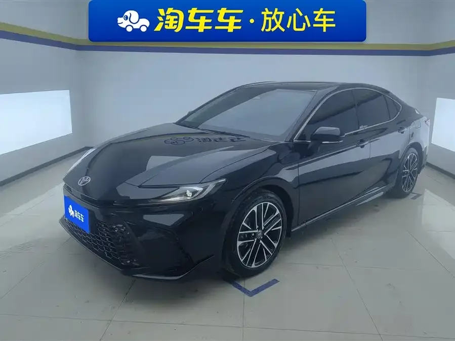 Toyota Camry 2025