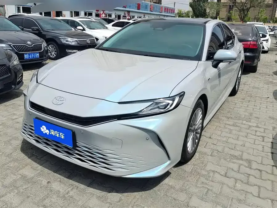 Toyota Camry 2024