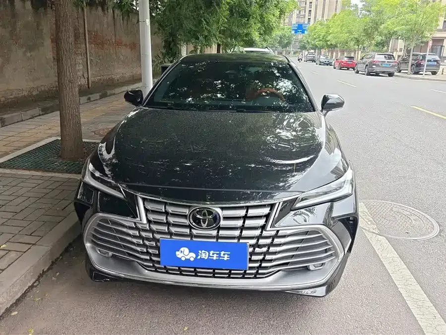 Toyota Avalon 2025