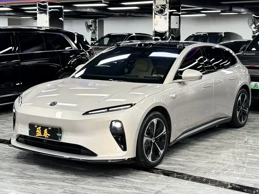 NIO ET5T 2024