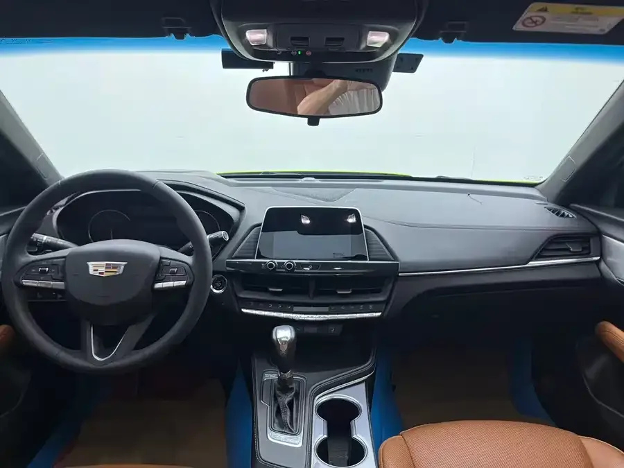 Cadillac CT4 2021 28T luxury model 2022 — миниатюра 2
