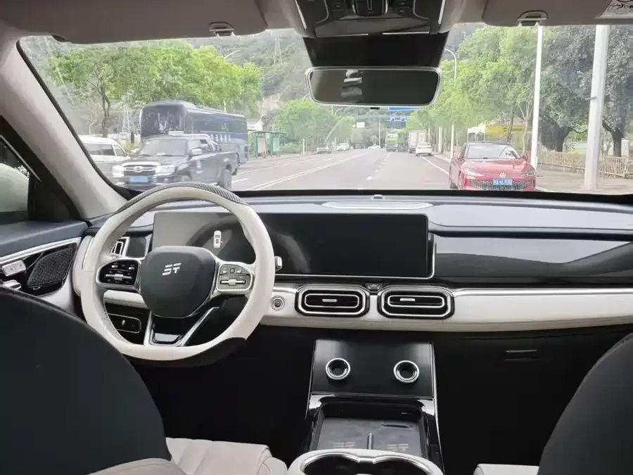 Jetour L7 Jetour Shanhai L7 2024 1.5T 120km MAX+ 5 seats 2024 — миниатюра 2
