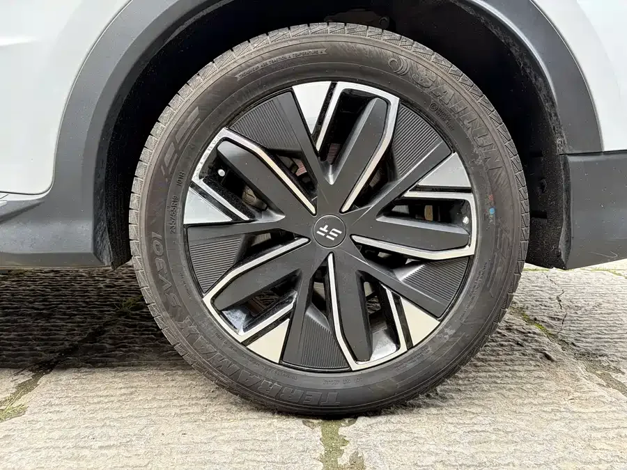 Jetour L7 Jetour Shanhai L7 2024 1.5T 120km ULTRA 7-seater 2025 — миниатюра 4