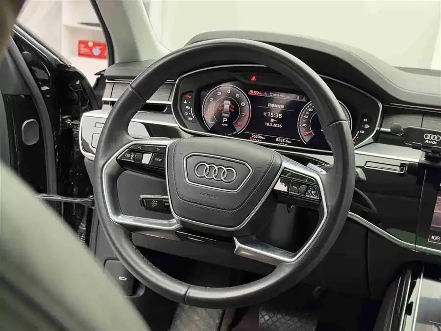 Audi A8 2023 A8L 55 TFSI quattro Flagship 2024 — миниатюра 4
