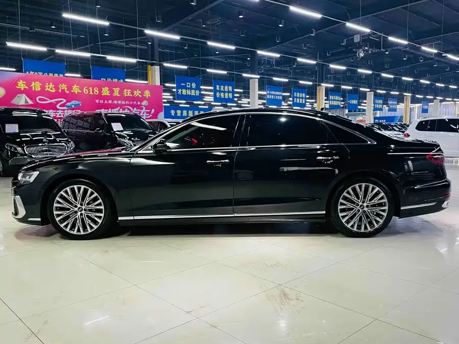 Audi A8 2024 A8L 50 TFSI quattro Premium Edition 2024 — миниатюра 2