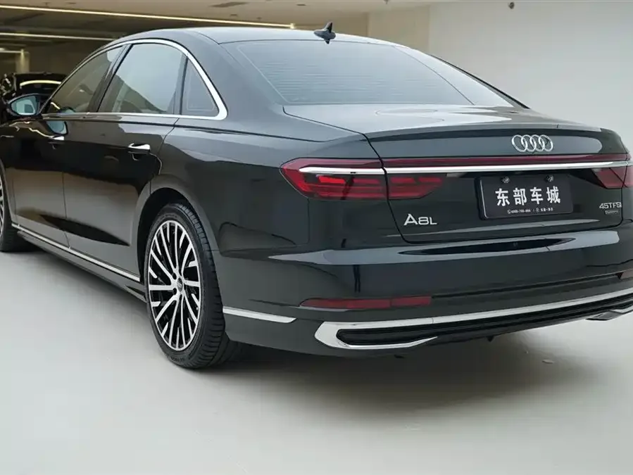 Audi A8 2023 A8L 45 TFSI quattro Luxury Edition 2023 — миниатюра 2