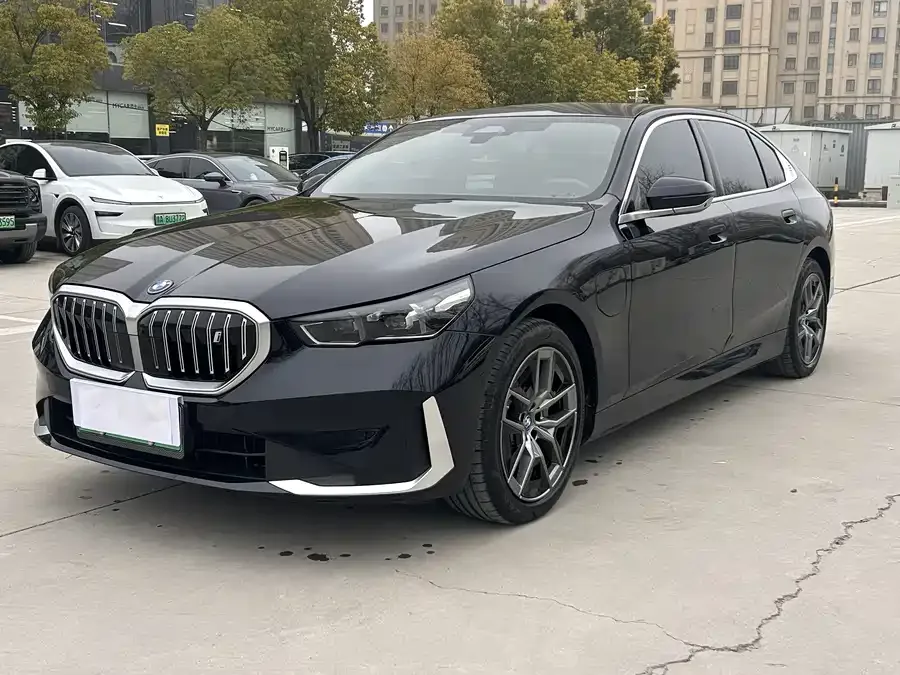 BMW i5 2024