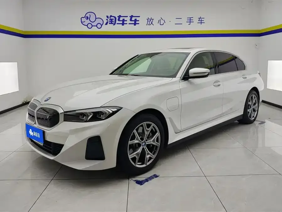 BMW i3 2024