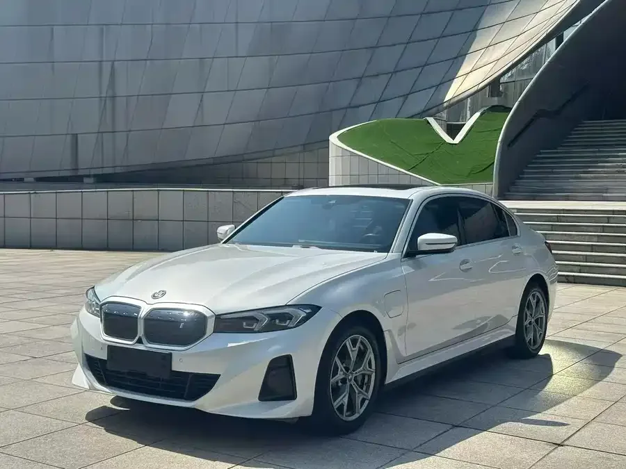 BMW i3 2023