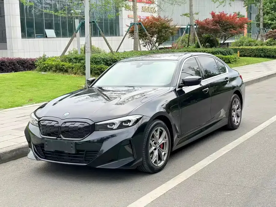 BMW i3 2023