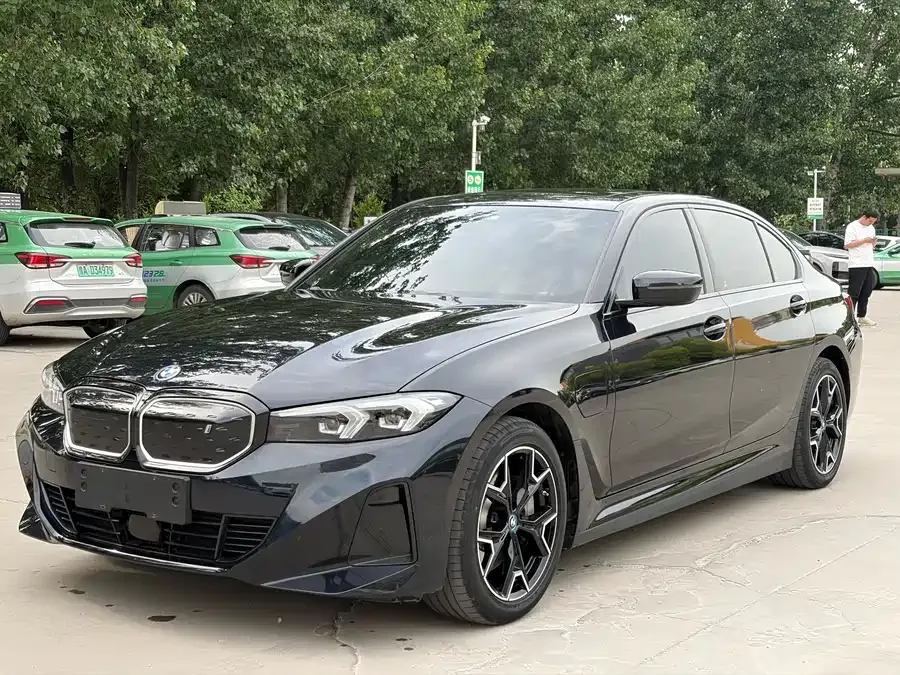 BMW i3 2023