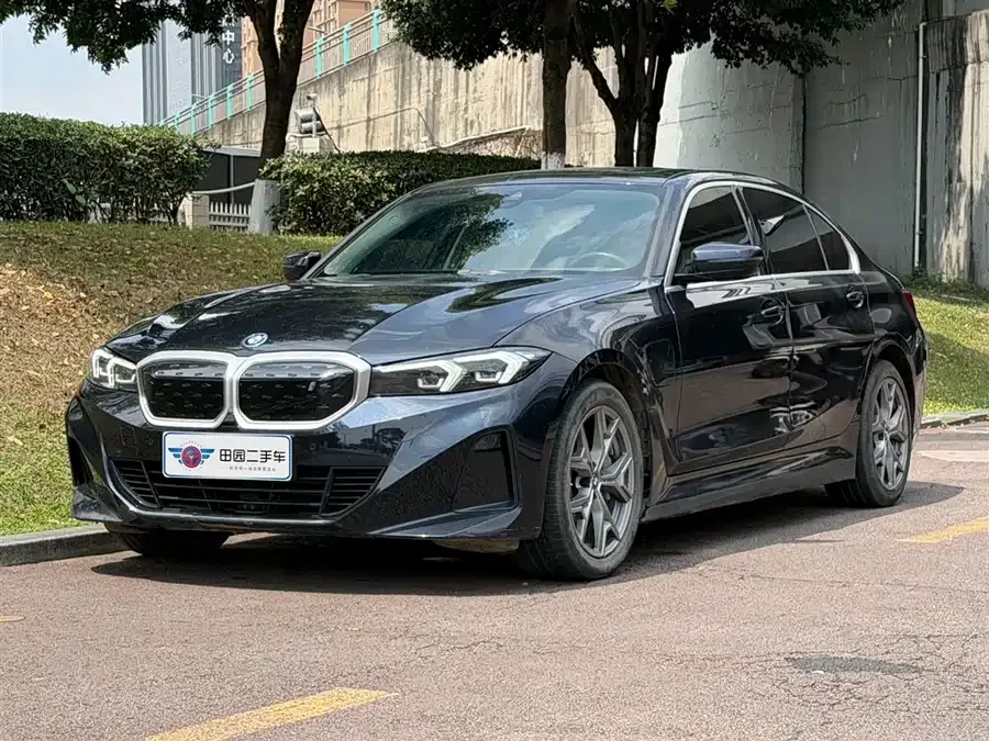 BMW i3 2024