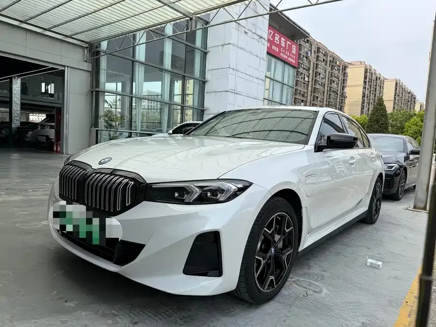 BMW i3 2024