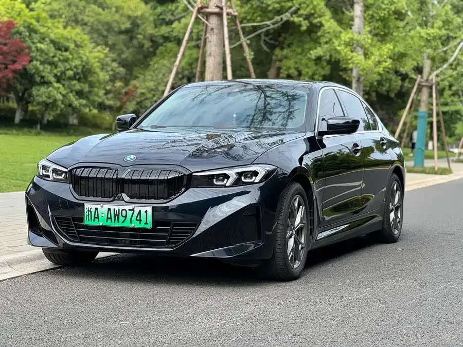 BMW i3 2024