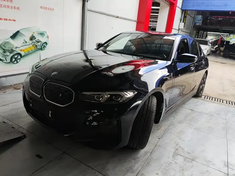 BMW i3 2024