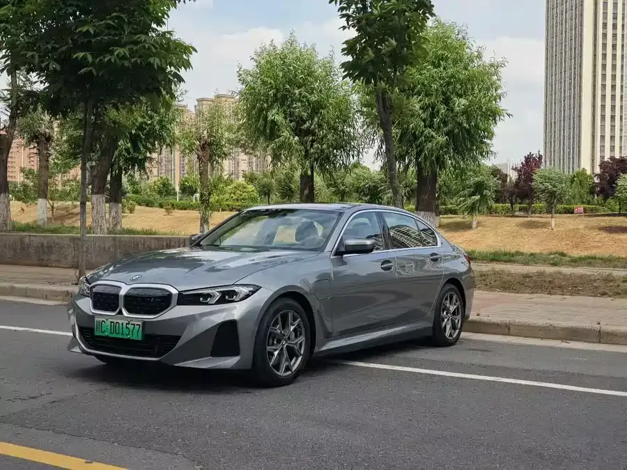 BMW i3 2022
