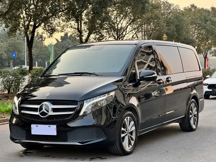 Mercedes-Benz Class V 2023