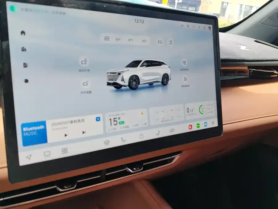 Changan UNI-Z PHEV Changan UNI-Z New Energy 2024 Blue Whale iDD 125km Excellence Edition 2024 — миниатюра 4