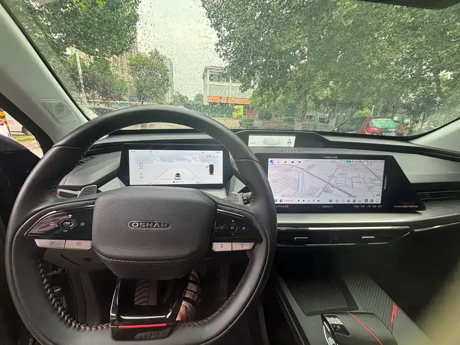 Oshan Z6 Changan Auchan Z6 2023 Blue Whale 1.5T DCT smart model 2023 — миниатюра 4
