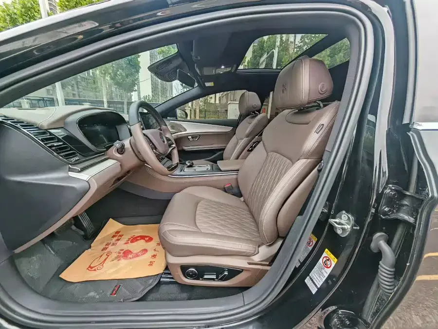 BYD Second-hand Han 2025 DM-i 125KM Comfort Edition 2025 — миниатюра 2