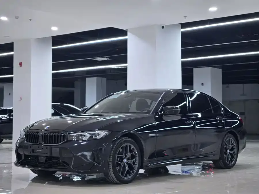 BMW 3 Series 2025